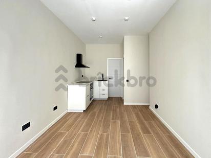 Kitchen of Premises for sale in  Barcelona Capital  with Air Conditioner