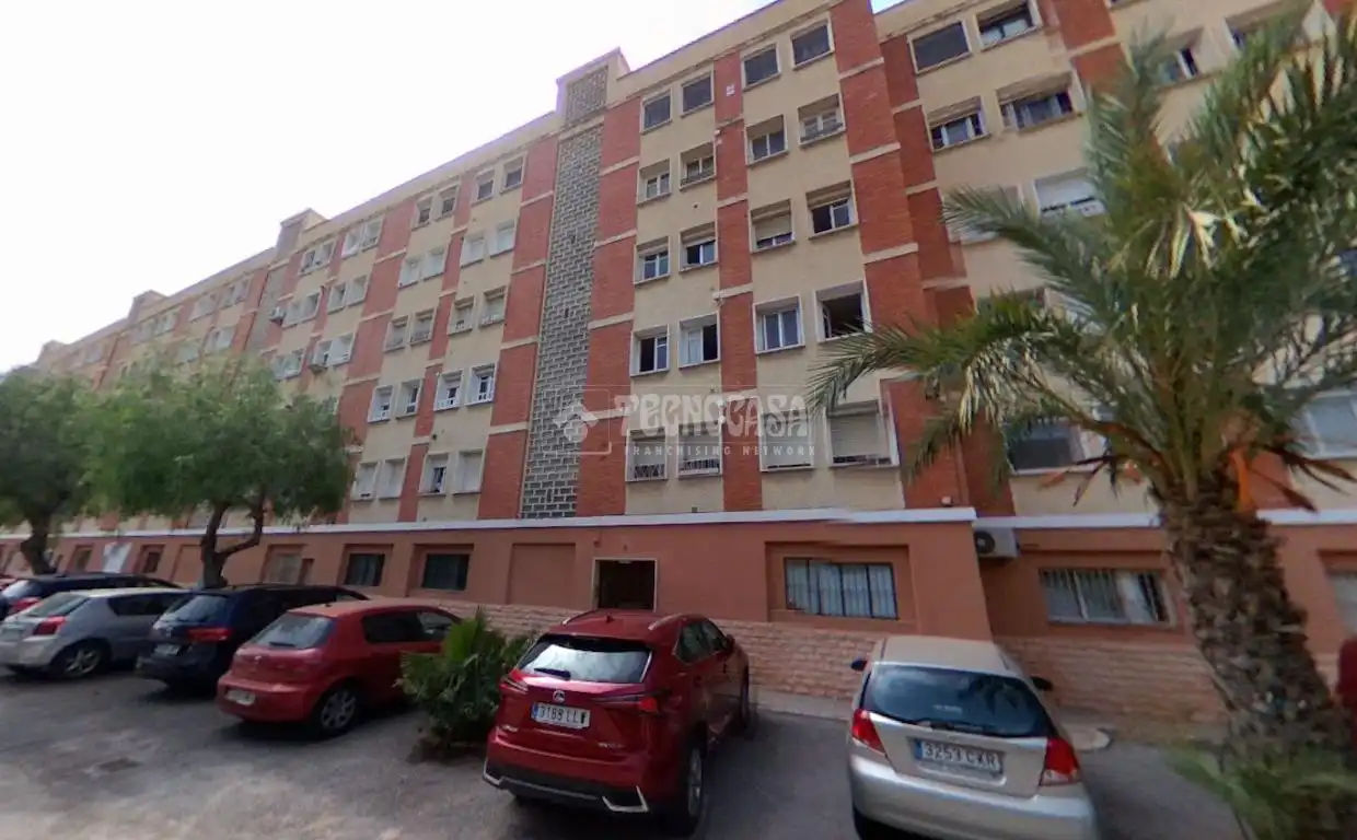 Vista exterior de Pis en venda en Alicante / Alacant amb Balcó