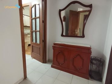 Casa amb balcó en venda a Maria Auxiliadora - Barriada de Llera