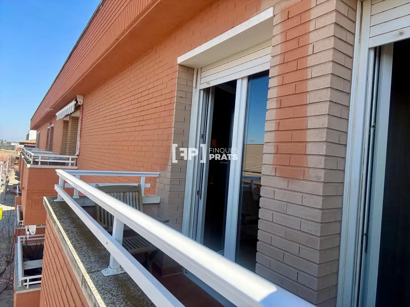 Vista exterior de Casa adosada en venta en Puigverd de Lleida con Aire acondicionado, Calefacción y Terraza