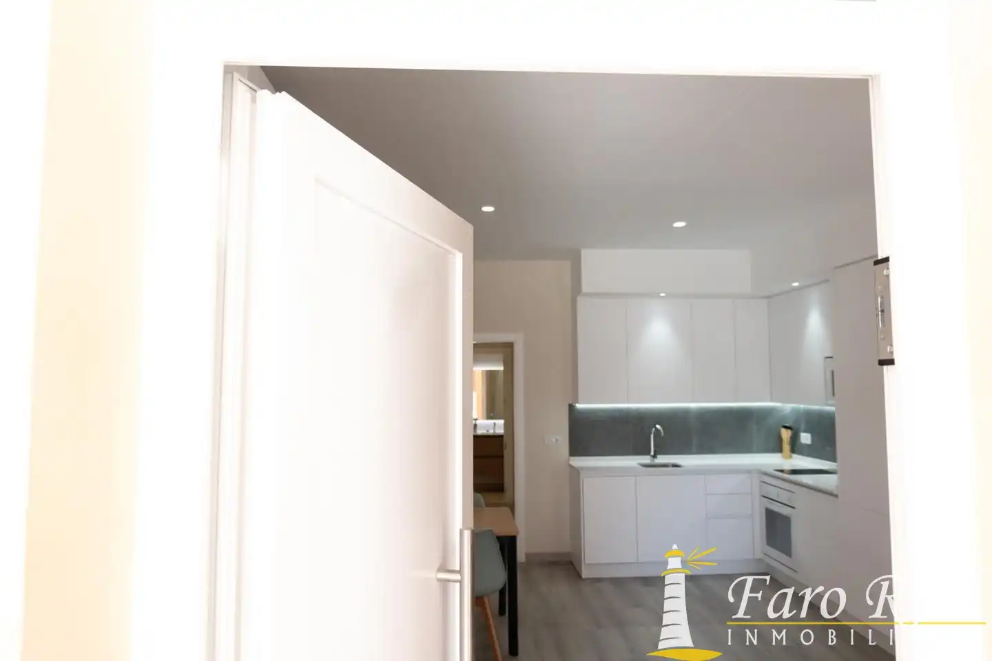Study for rent in Centro - Calzada - Cabo Noval