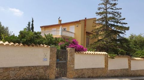 Solvia Inmobiliaria  Chalet independiente Monserrat