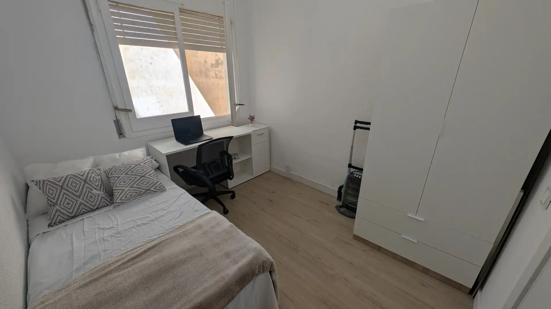 Habitación de Piso en venta en Barcelona con Aire acondicionado, Parquet y Amueblado