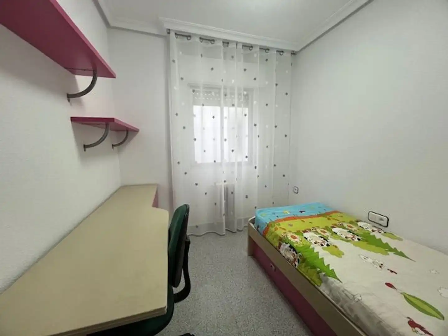 Flat with lift to rent in Avenida Primero de Mayo 94, imagen 5