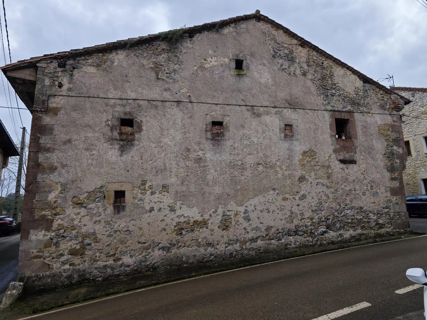 Außenansicht von Haus oder Chalet zum Verkauf in Udías