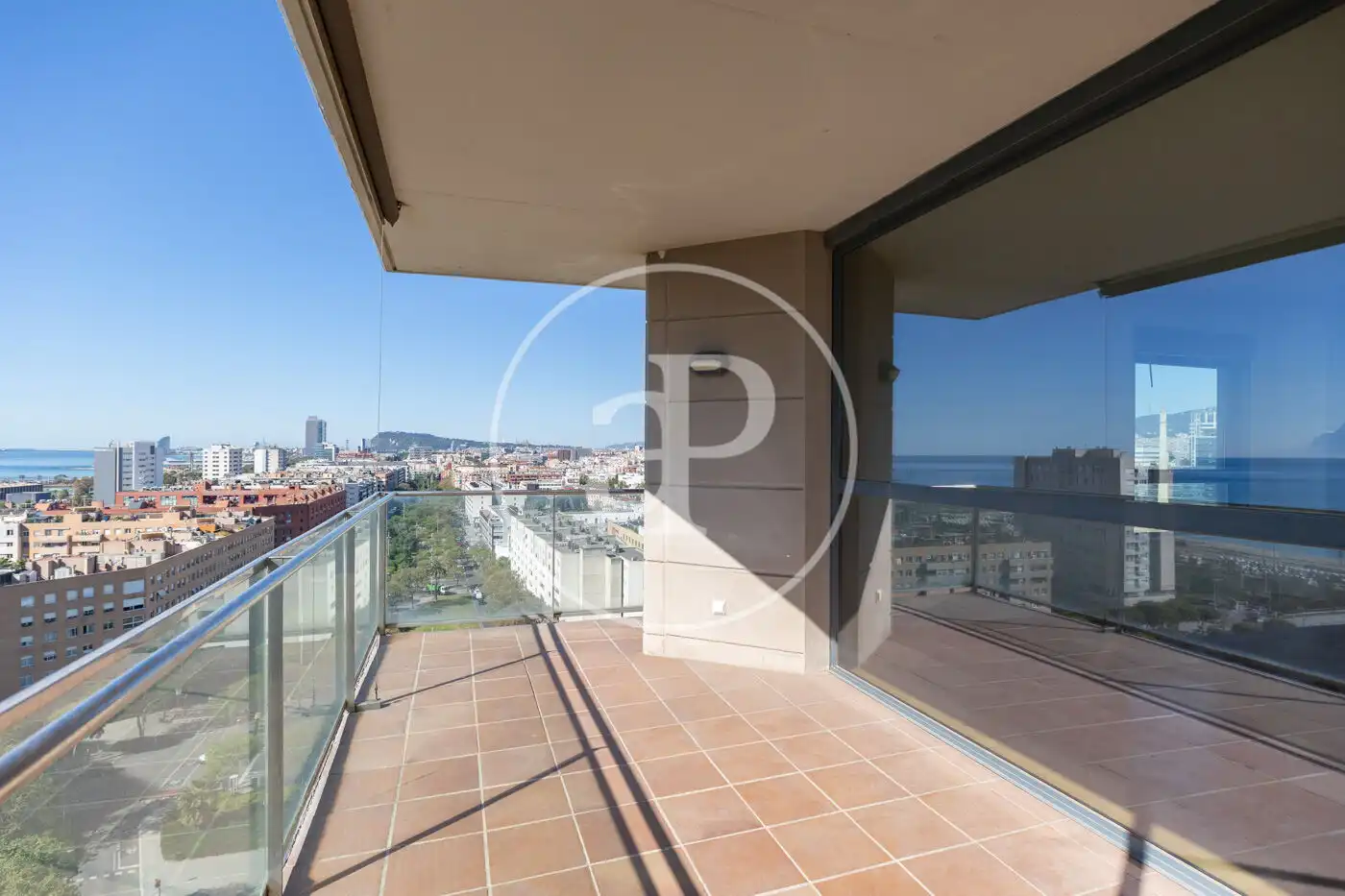 Terraza de Piso en venta en Barcelona con Aire acondicionado, Calefacción y Jardín privado