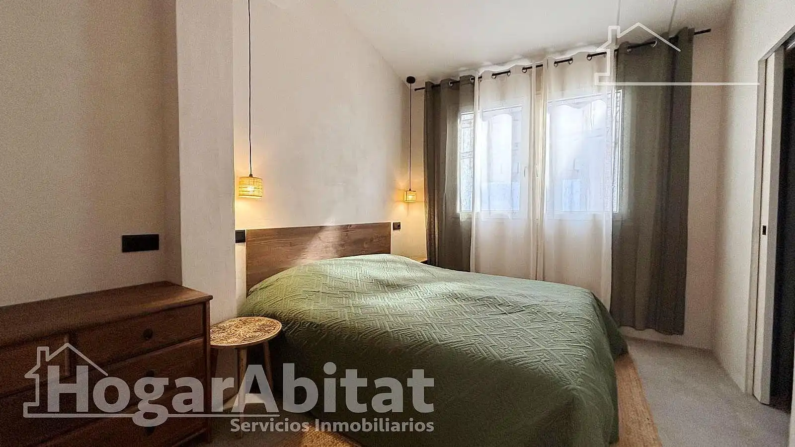 Dormitori de Àtic en venda en Alicante / Alacant amb Aire condicionat, Terrassa i Moblat