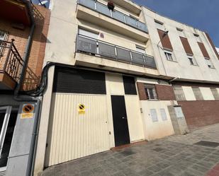 Exterior view of Flat for sale in Dos Hermanas  with Storage room