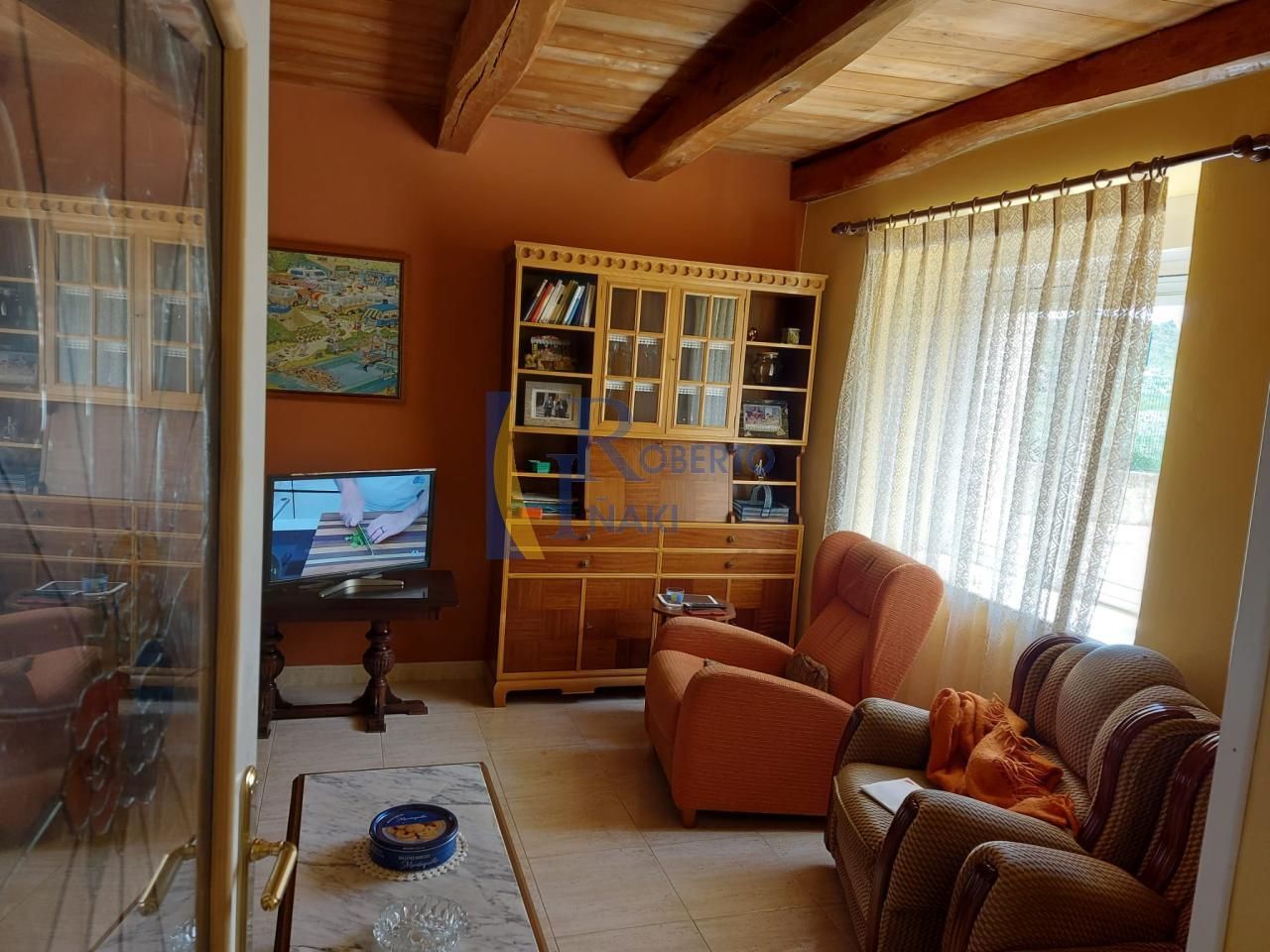 Sala de estar de Casa o chalet en venta en Gusendos de los Oteros con Calefacción, Terraza y Amueblado