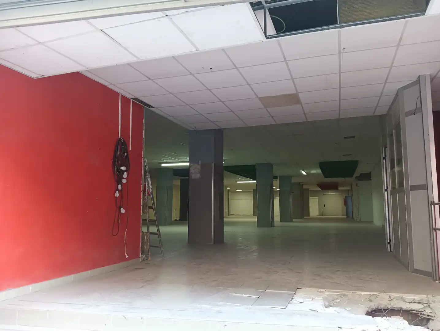 Local comercial en alquiler en Calle Zacatín, imagen 2
