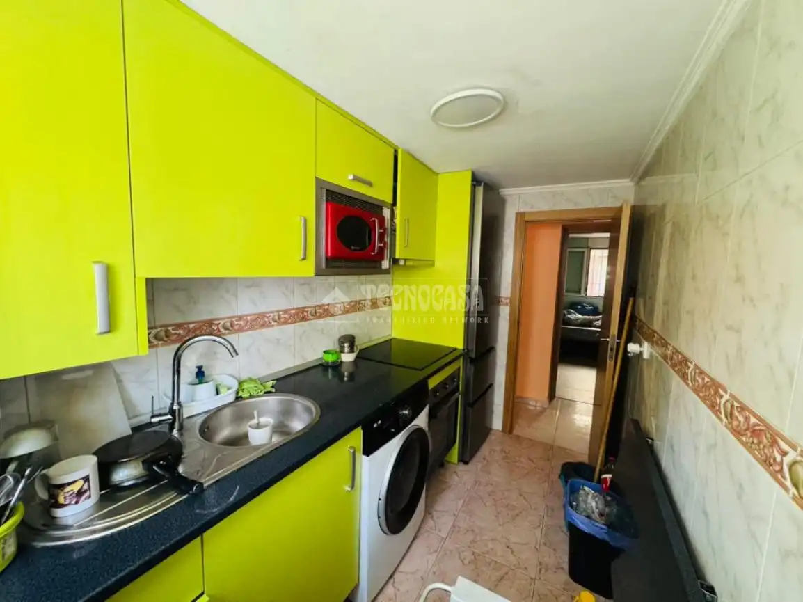 Küche von Wohnung zum Verkauf in Madrid