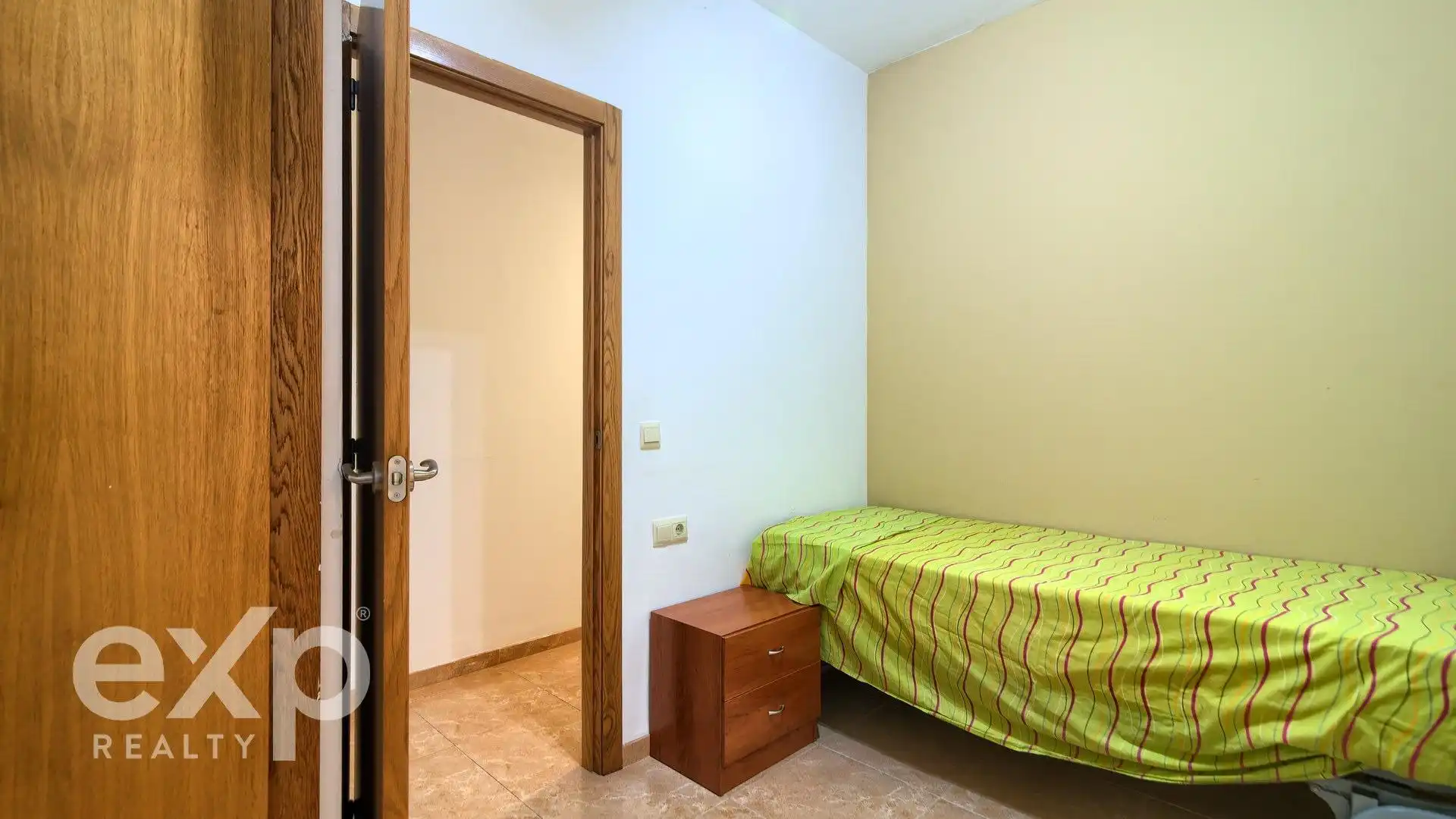 Bedroom of Flat for sale in Alginet  with Air Conditioner, Terrace and Storage room