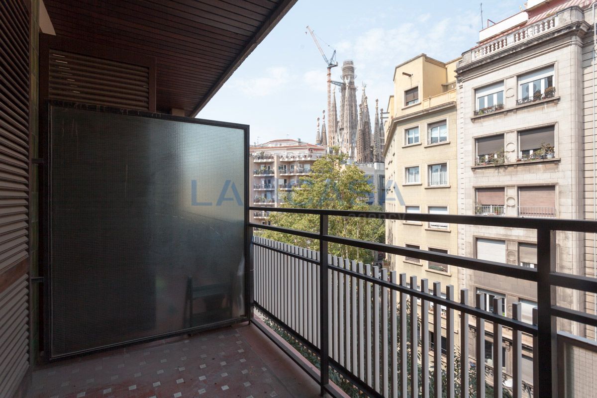 Terrassa de Pis en venda en  Barcelona Capital amb Calefacció i Balcó