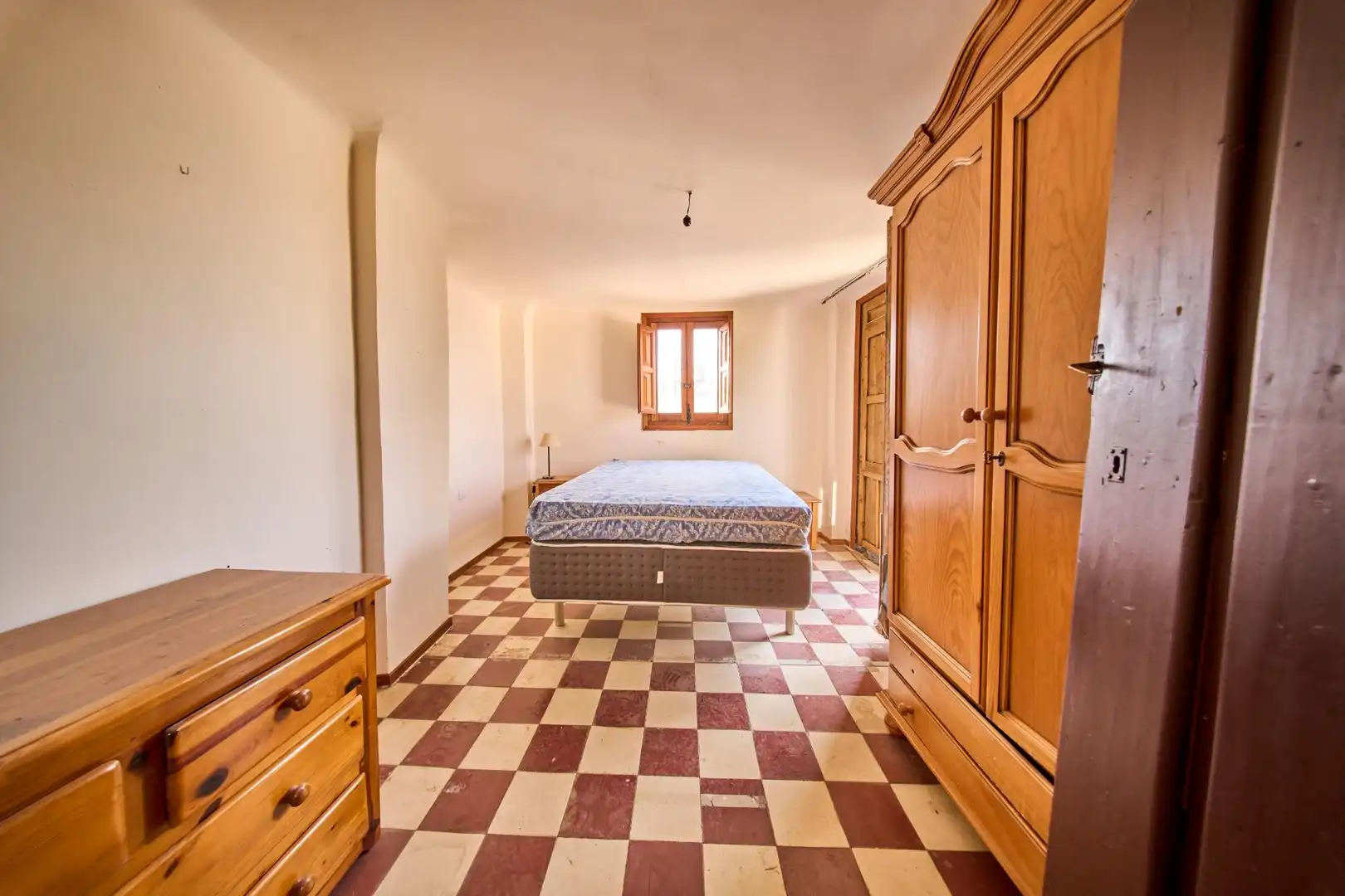 Habitación de Casa o chalet en venta en Granada con Jardín privado, Terraza y Piscina