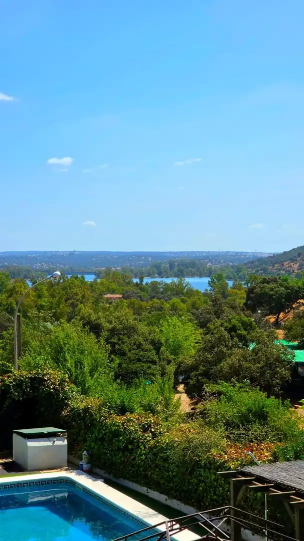 Casa o xalet en venda en Guillena amb Aire condicionat, Jardí privat i Terrassa