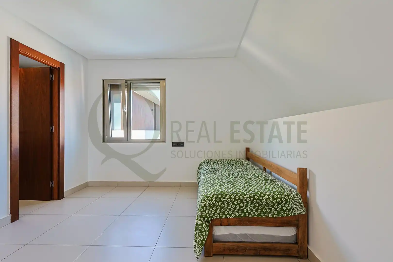 Casa o xalet en venda en Alicante / Alacant amb Aire condicionat, Calefacció i Jardí privat