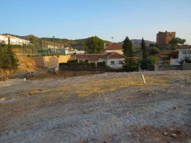 Terreno residencial en Venta en Avenida del Castillo, 1 en Vélez de Benaudalla
