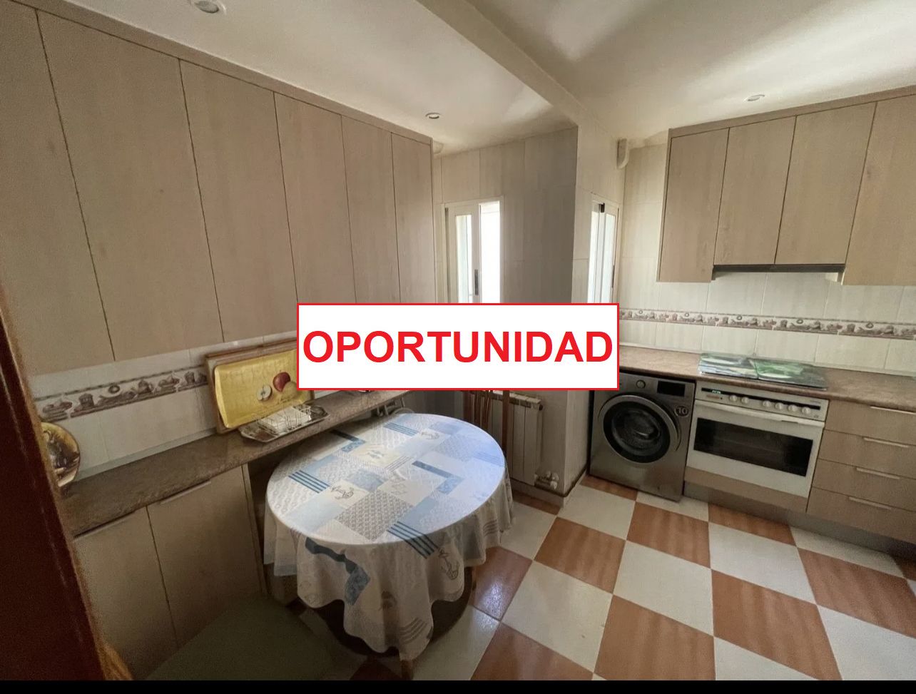 Kitchen of Flat to rent in Ciudad Real Capital  with Air Conditioner, Heating and Furnished