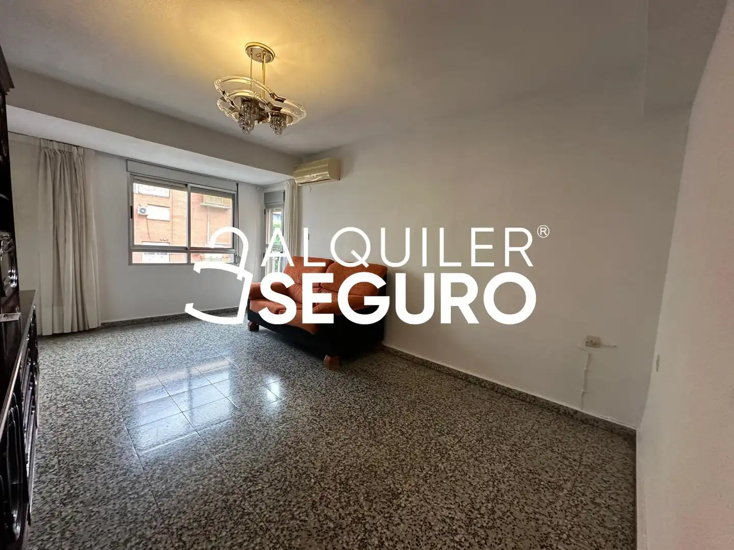 Exterior view of Flat for rent in Valencia  with Air Conditioner and Furnished