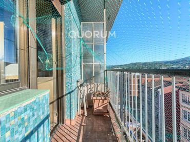 Appartamento con balcone in vendita a Centro - Ariz - Uribarri