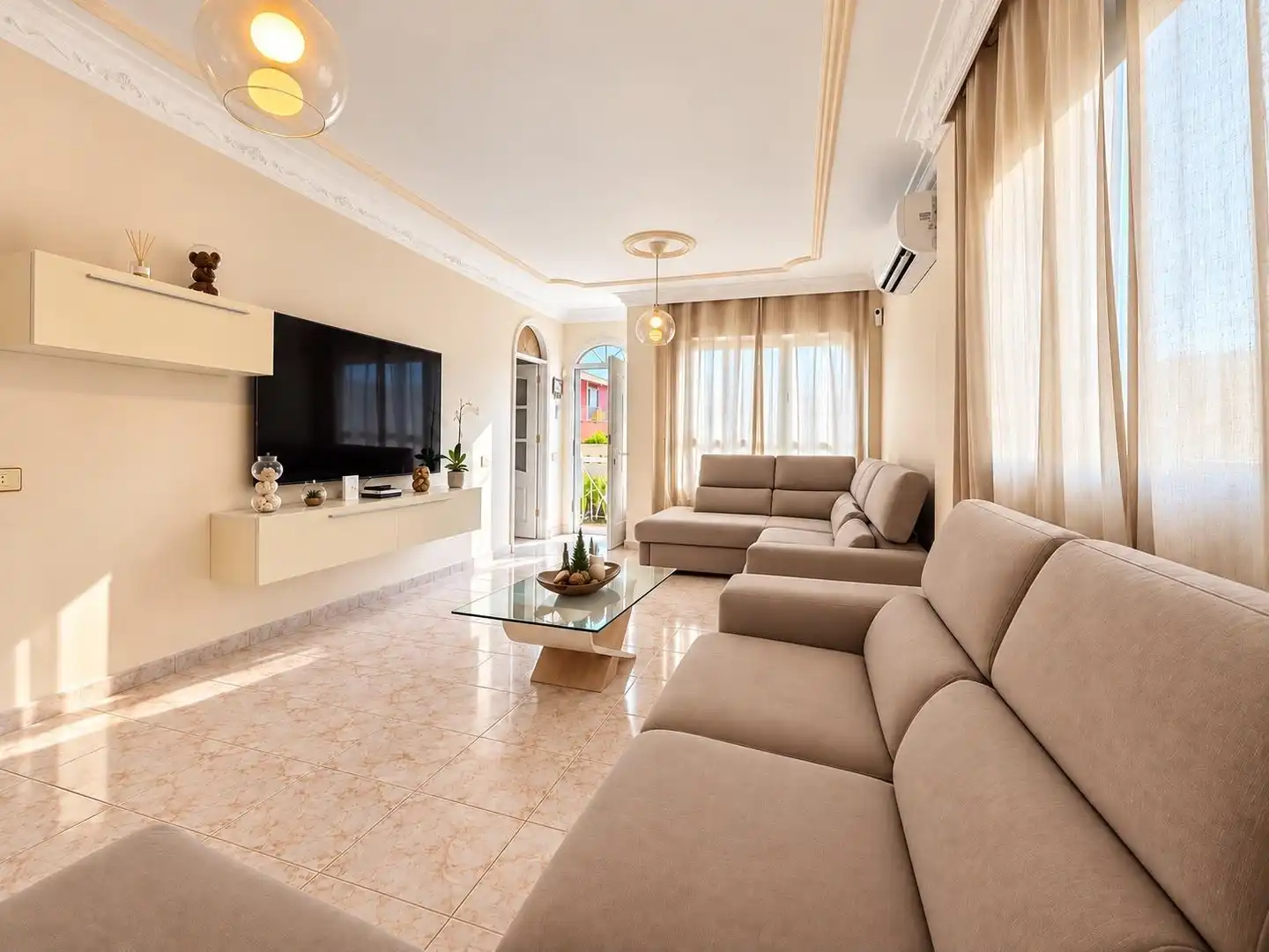 Villa mit Pool zum Verkauf in Calle Calle Montserrat Caballé, imagen 10