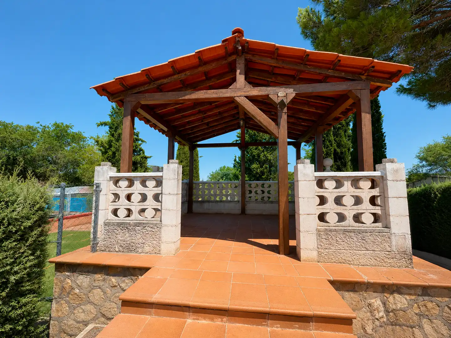 Terraza de Casa o chalet en venta en Nuevo Baztán con Aire acondicionado, Calefacción y Jardín privado