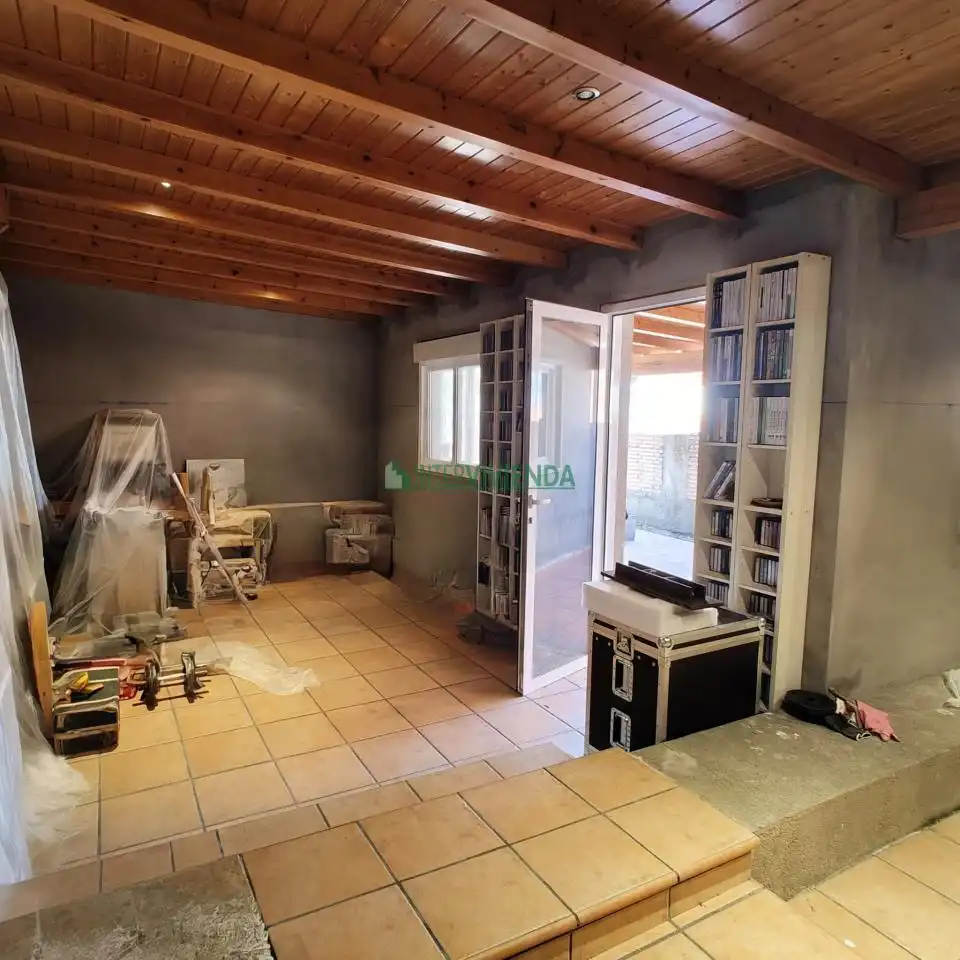 Casa adosada en venta en Vigo  con Calefacción, Terraza y Trastero