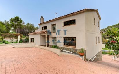 Exterior view of House or chalet for sale in Sant Pere de Ribes