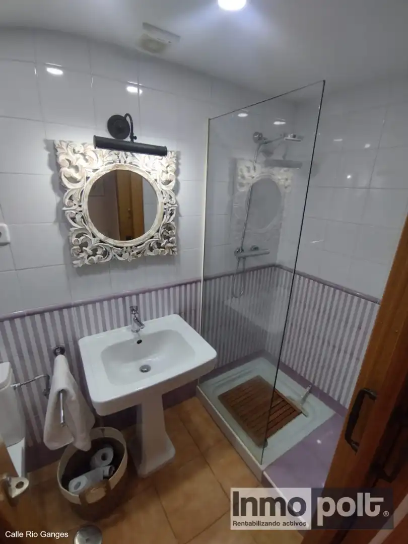 Badezimmer von Haus oder Chalet zur Miete in Torre-Pacheco mit Klimaanlage, Privatgarten und Terrasse