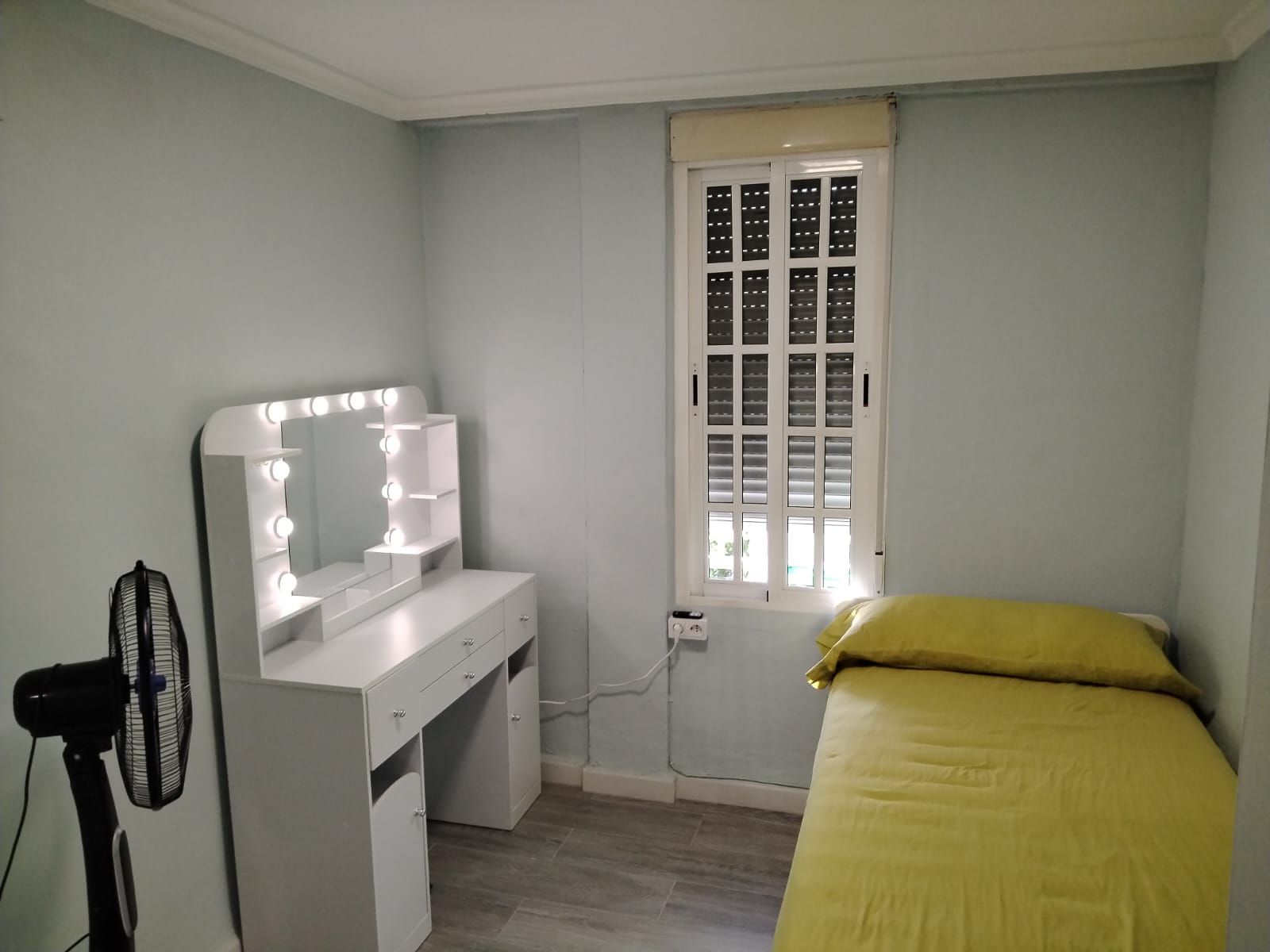 Dormitori de Pis en venda en  Sevilla Capital