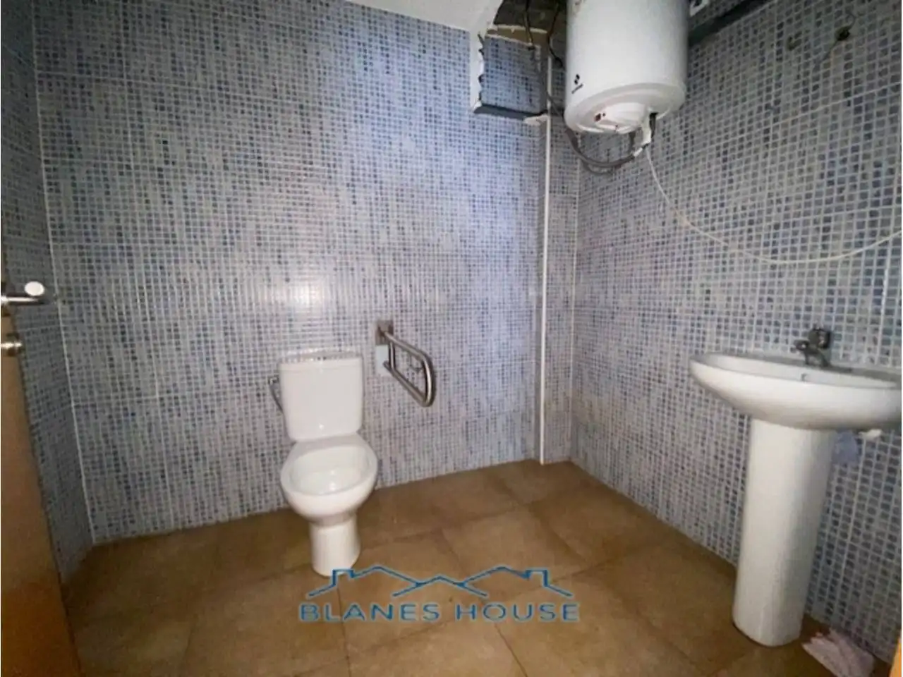 Bany de Apartament en venda en Blanes amb Parquet