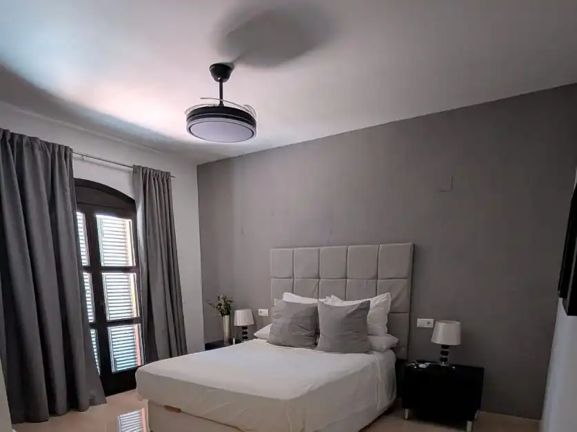 Bedroom of Houses for sale in Marbella  with Air Conditioner and Terrace