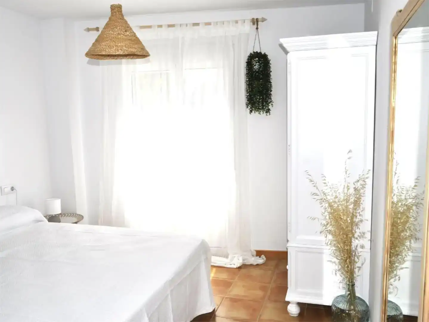 Bedroom of Flat for sale in El Bosque  with Air Conditioner and Balcony