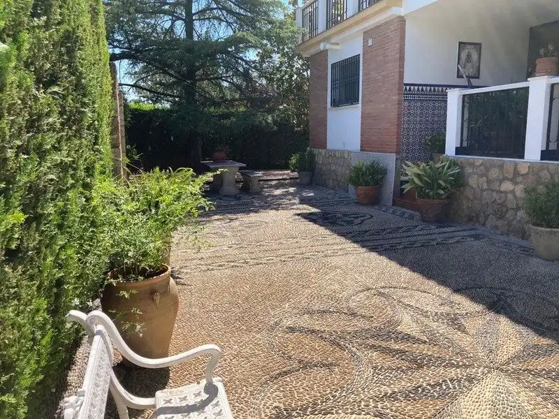 Jardí de Casa o xalet en venda en Córdoba amb Aire condicionat, Calefacció i Jardí privat