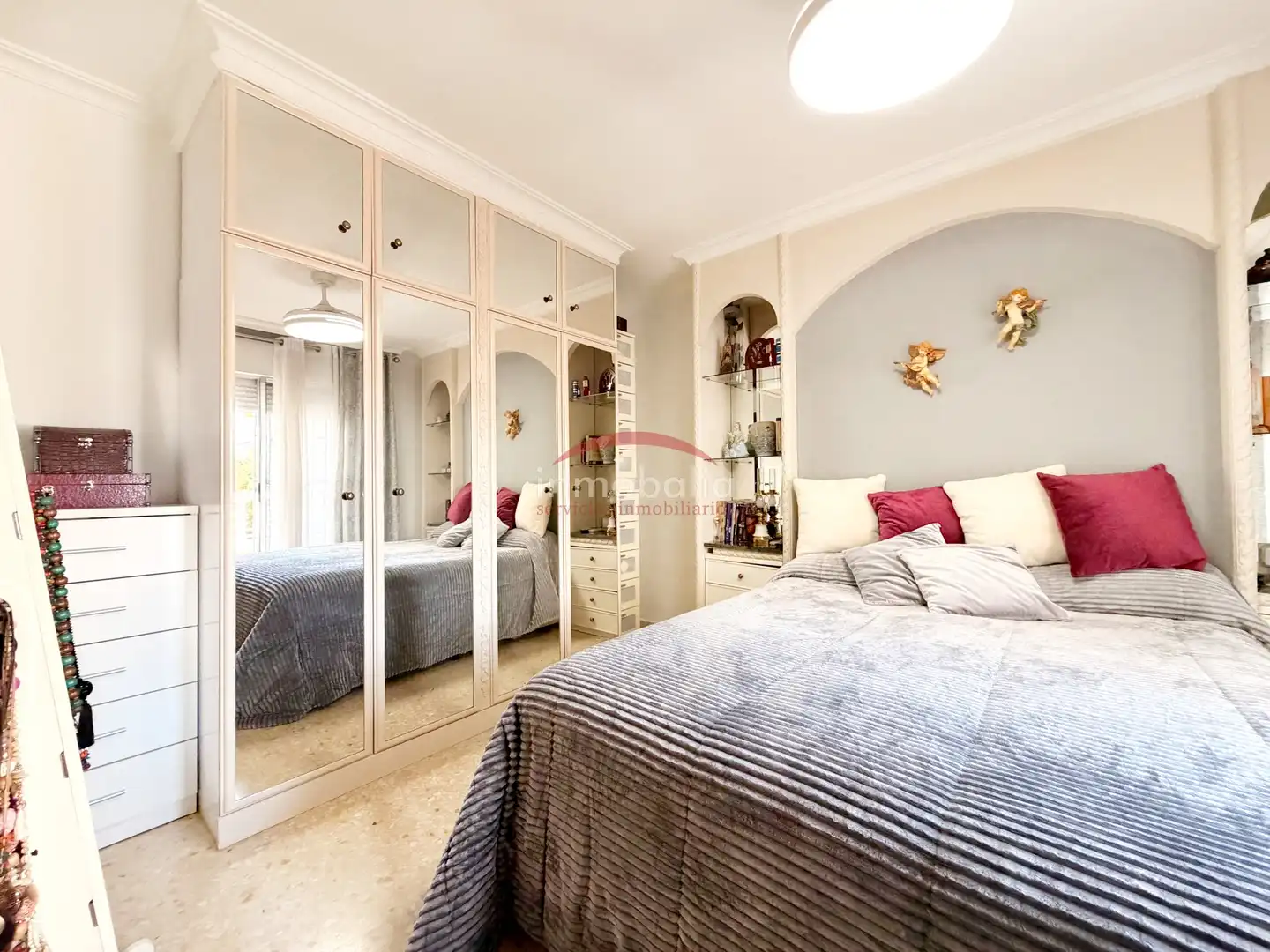 Bedroom of Detached homes for sale in Sevilla  with Air Conditioner, Terrace and Storage room