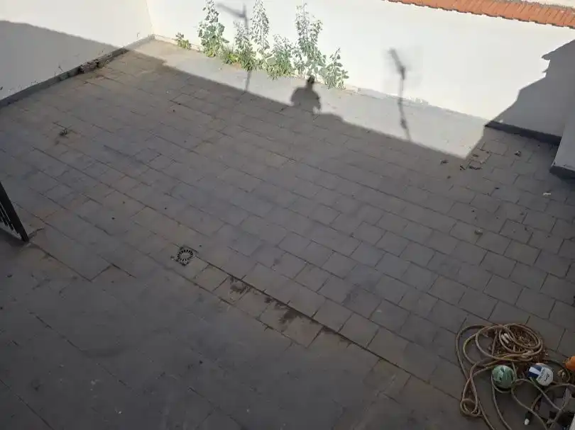 Aparcament de Casa adosada en venda en El Rosario amb Aire condicionat, Traster i Balcó