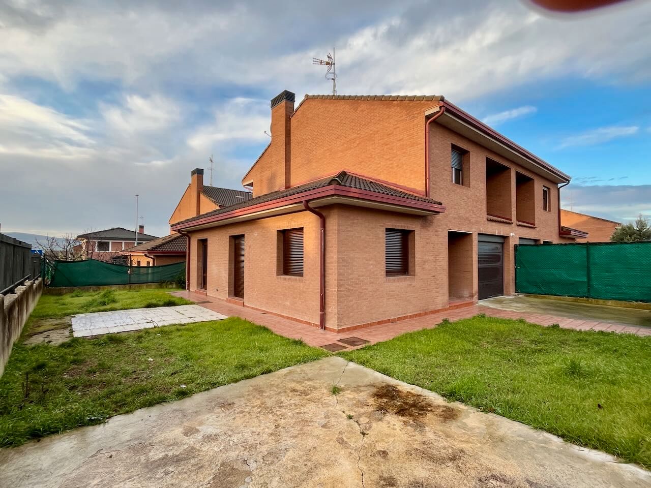 Exterior view of House or chalet for sale in Orkoien  with Heating and Private garden