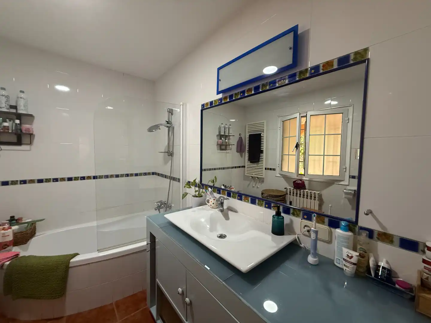 Baño de Casa o chalet en venta en Poblete con Aire acondicionado, Jardín privado y Piscina