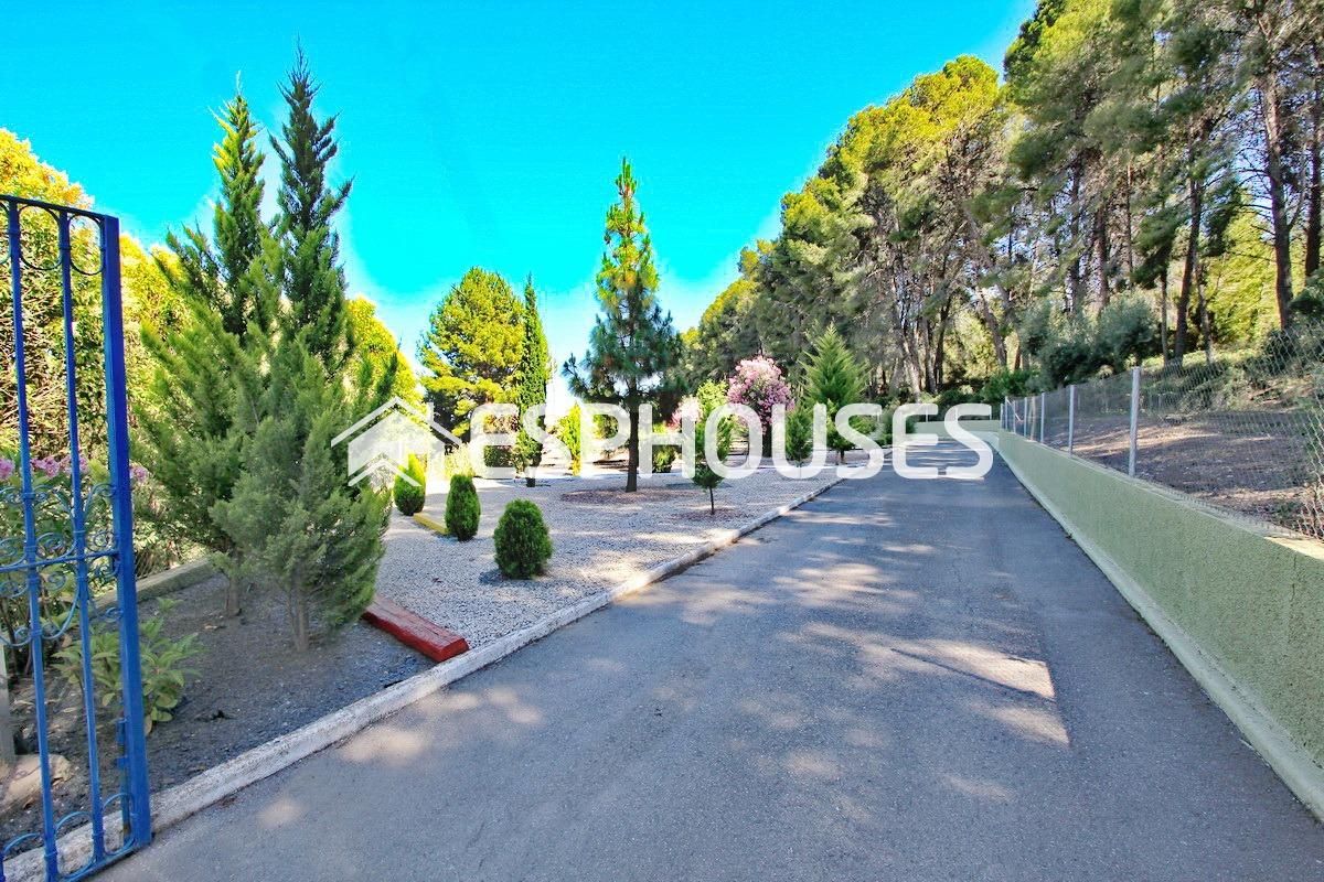 House or chalet for sale in El Castell de Guadalest  with Heating