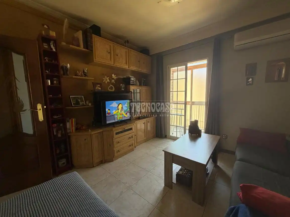 Living room of Flat for sale in Madrid  with Air Conditioner, Heating and Balcony