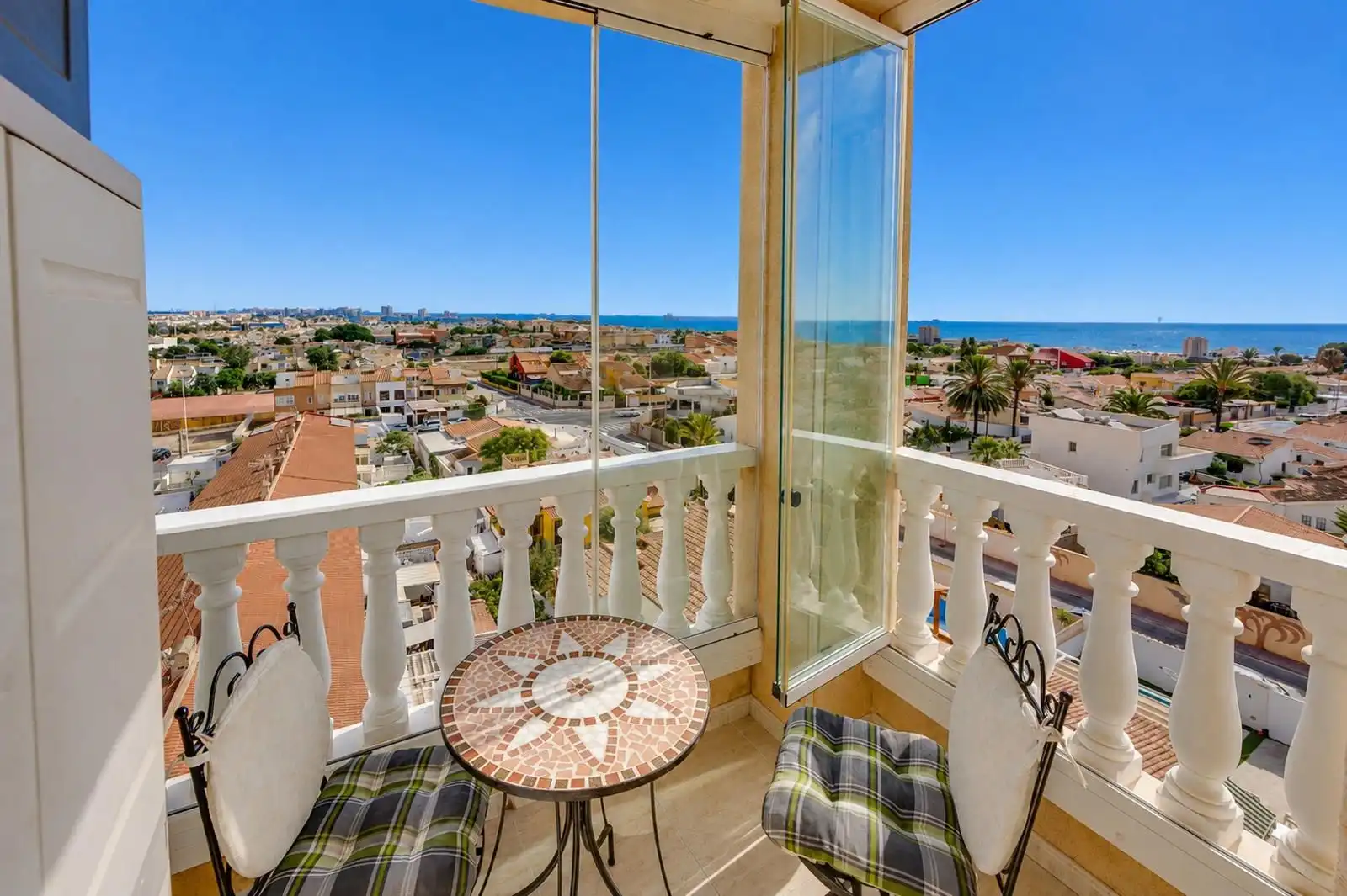 Apartament amb terrassa en venda a Nueva Torrevieja - Aguas Nuevas