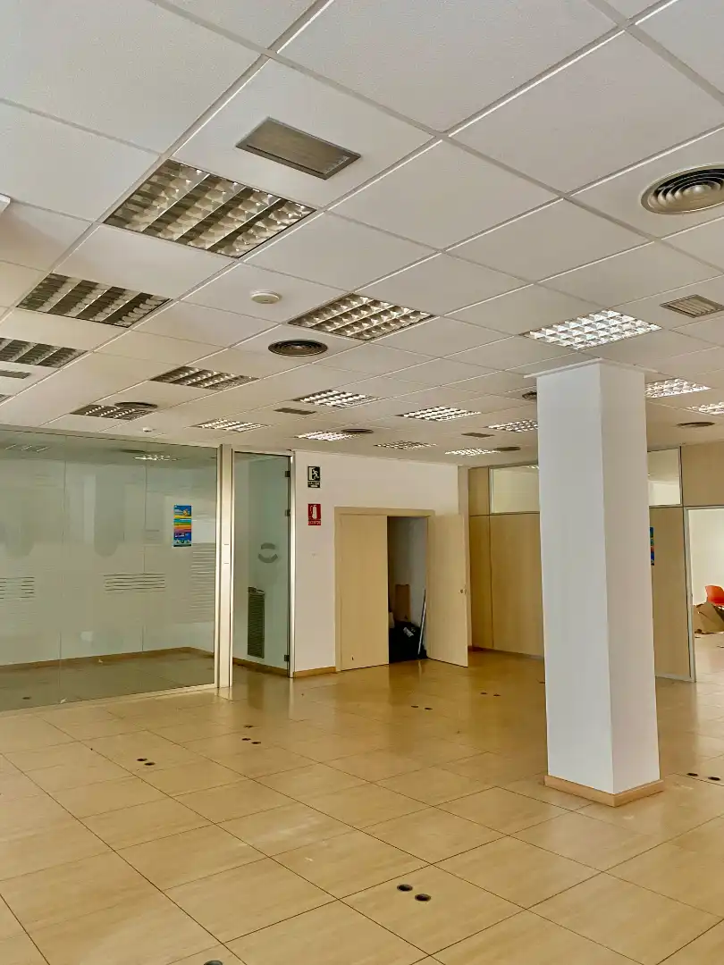 Local en venda en Albacete amb Aire condicionat, Calefacció i Moblat