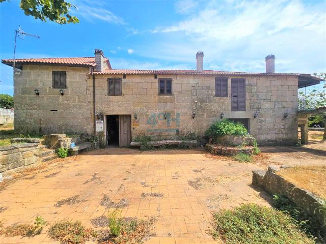 Local comercial en Venta en San Cristovo de Cea