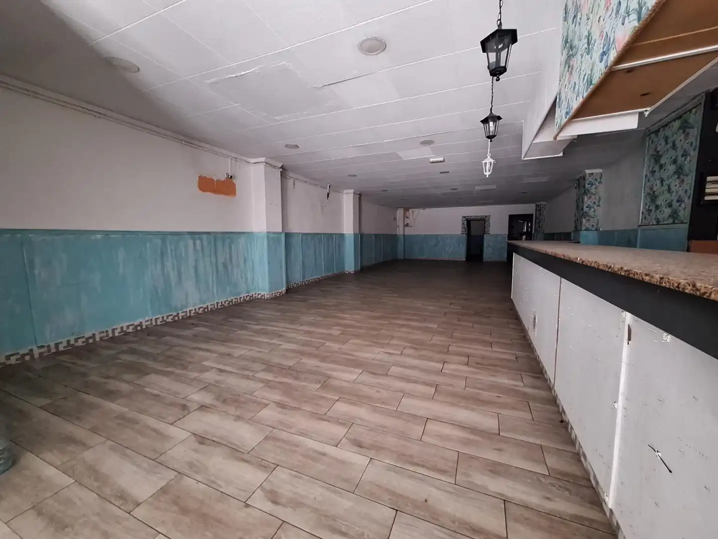 Local comercial de lloguer a Centre - Eixample – Can Llobet, imagen 2