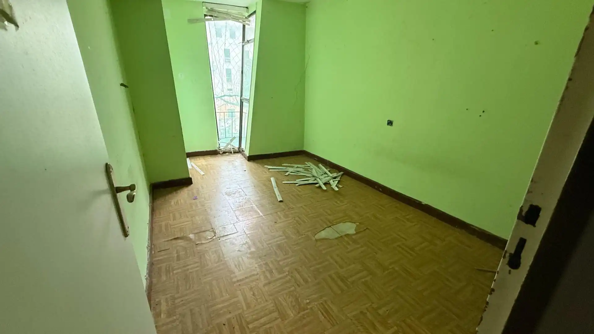 Habitación de Edificio en venta en Navia