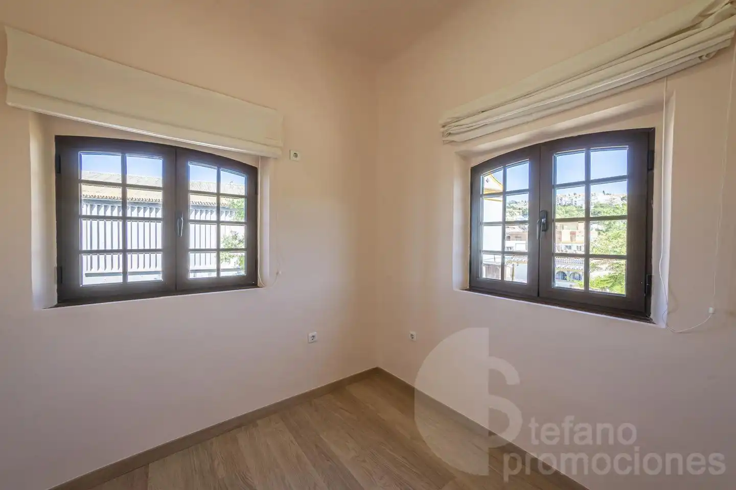 Bedroom of Attic for sale in Málaga  with Air Conditioner, Terrace and Storage room