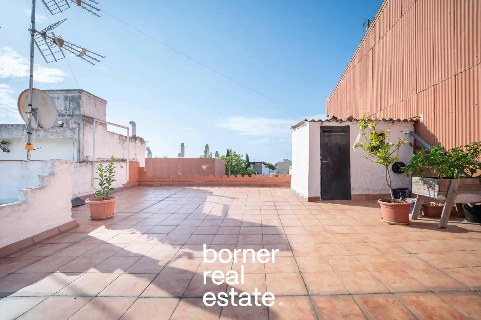 Vista exterior de Piso en venta en Sabadell con Aire acondicionado, Calefacción y Terraza