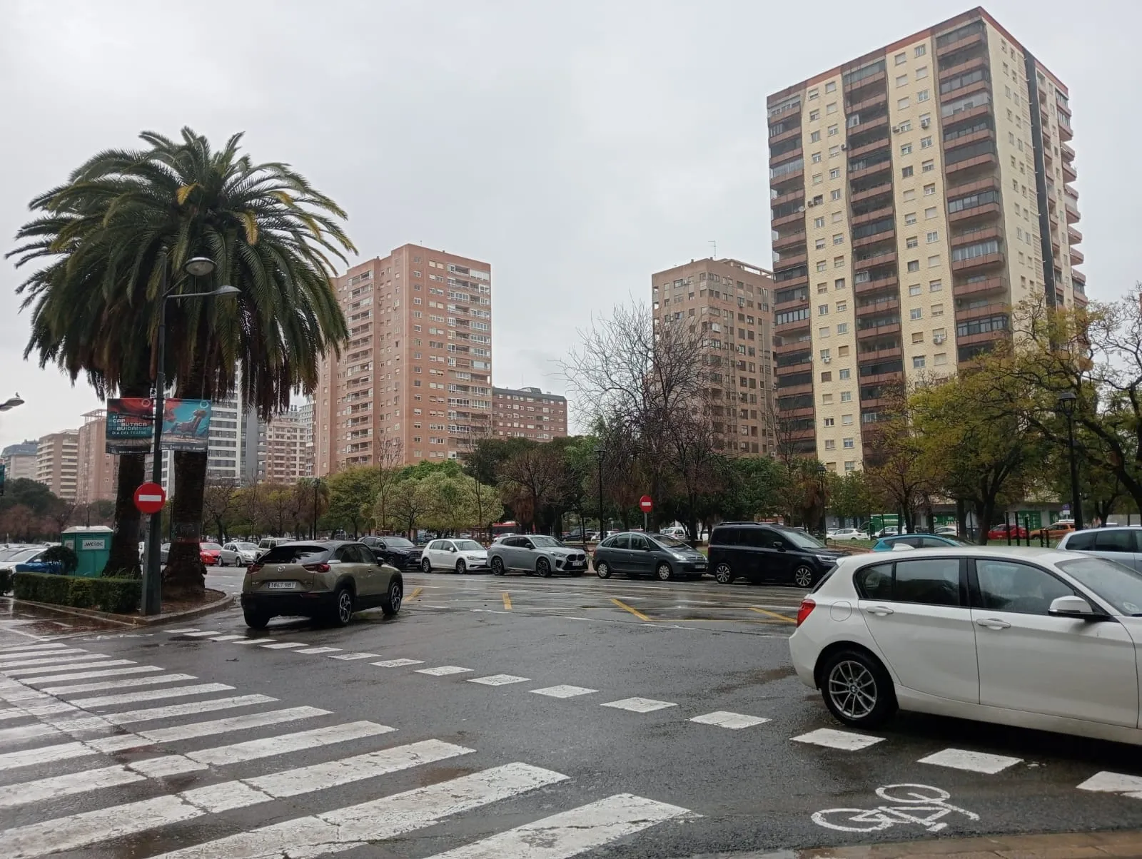 Exterior view of Flat for sale in  Valencia Capital  with Air Conditioner, Heating and Furnished