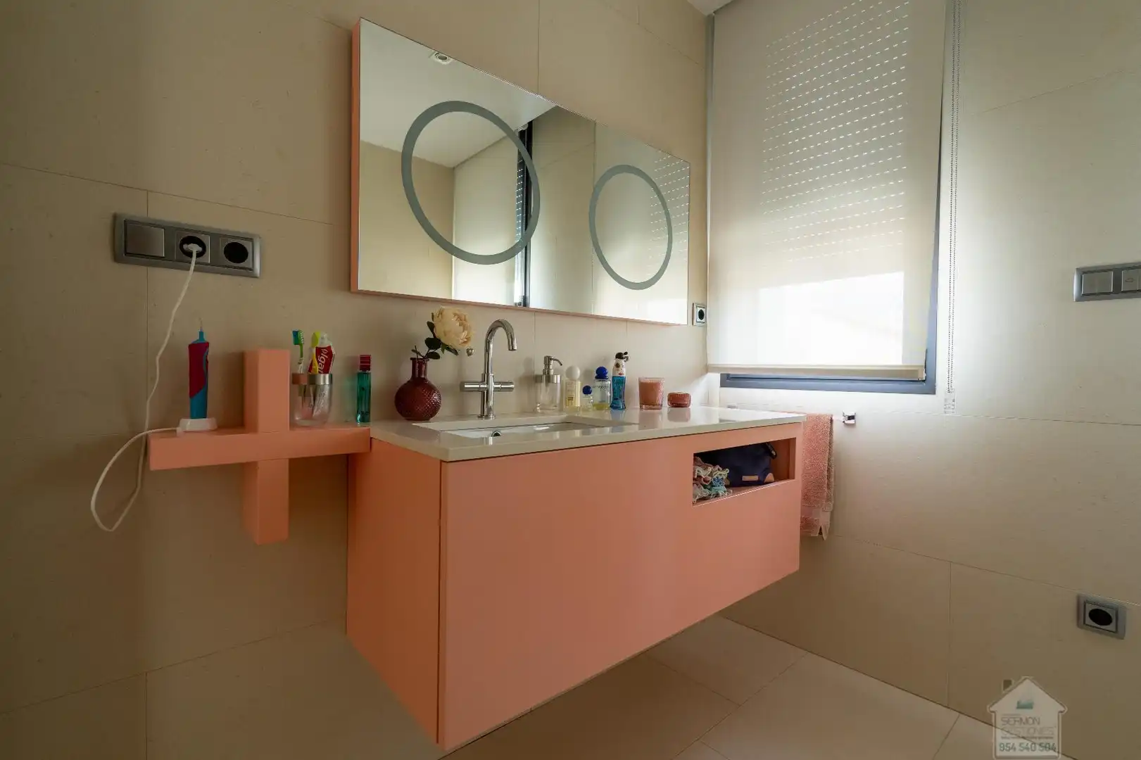 Bathroom of Houses for rent in Dos Hermanas  with Air Conditioner, Heating and Swimming Pool