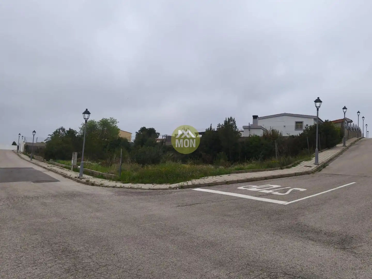 Terreno residencial en venta en Montroi / Montroy, imagen 3